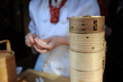 准备食物,馄饨,签语饼,中式小笼包,便利店,点心,自助餐厅,蒸锅,中式外卖,饺子