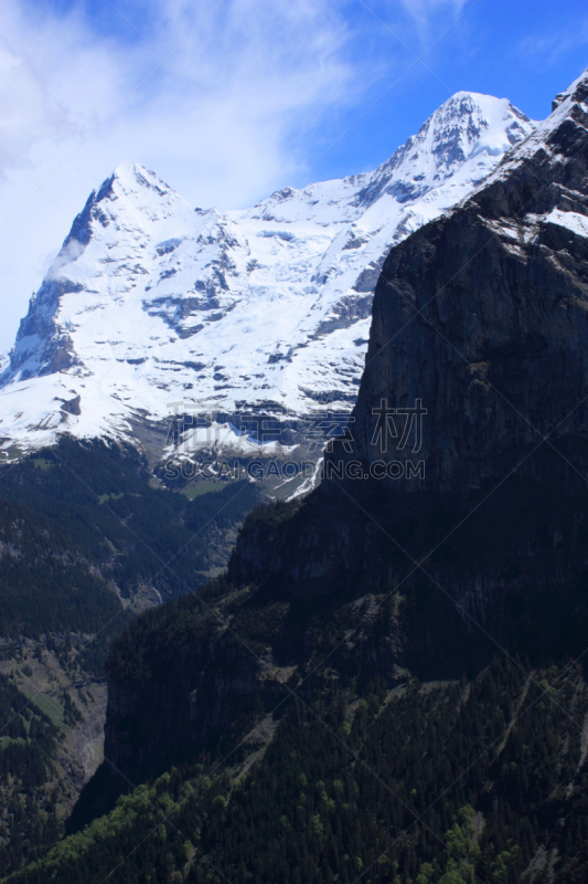 瑞士阿尔卑斯山,基米尔沃尔德,施雷克峰,米伦莫伦,威特洪山,希尔特峰,因特拉肯,少女峰,垂直画幅,山