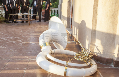 苏萨大号,白色,前面,表演艺术活动,大号,布鲁斯音乐,小号,水平画幅,爵士乐,管弦乐队