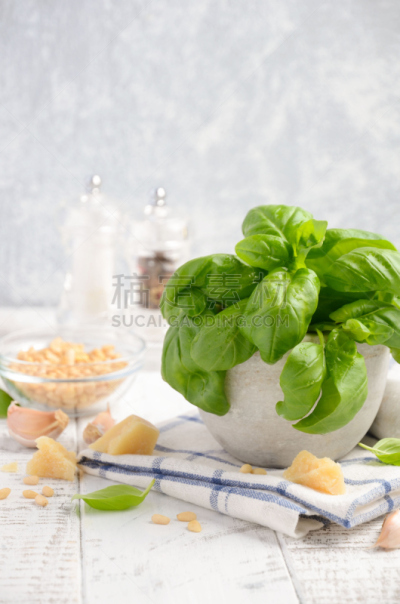 罗勒酱,意大利食品,绿色,健康食物,成分,伊壁鸠鲁,松籽,意大利干酪,绿橄榄,地中海美食