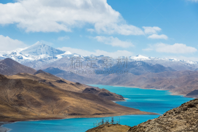 灵性,雪,湖,山,yamdrok yamtso,高原,天空,旅游目的地,水平画幅,高视角