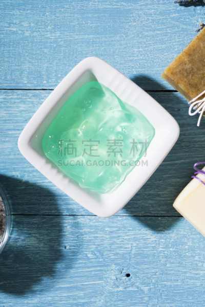 化妆用品,蓝色,垂直画幅,留白,彩妆,无人,spa美容,干的,乡村风格,润肤露
