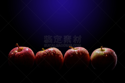 阴影,光,苹果,成一排,四个物体,红色,蓝色背景,黑色背景,水,水平画幅