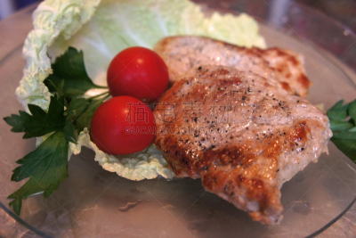 西红柿,肉,名人吐槽节目,炸猪排,烤牛肉,餐具,格子烤肉,炸肉排,水平画幅,无人