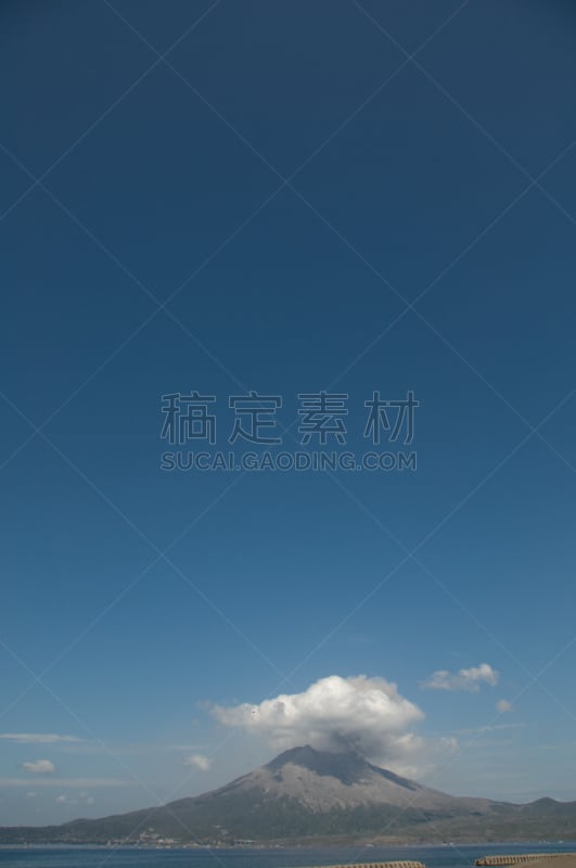 樱岛火山,垂直画幅,火山渣锥,惊骇,户外,火山岩,烟,海洋,鹿儿岛县,山