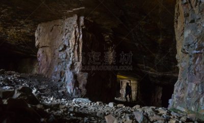 被抛弃的,采矿业,矿内巷道,岩洞探索,波厄斯郡,硅石,南威尔士,水平画幅,无人,古老的