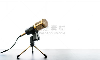 麦克风,桌子,白色背景,一个物体,金属质感,噪声,传媒,电,技术,图像