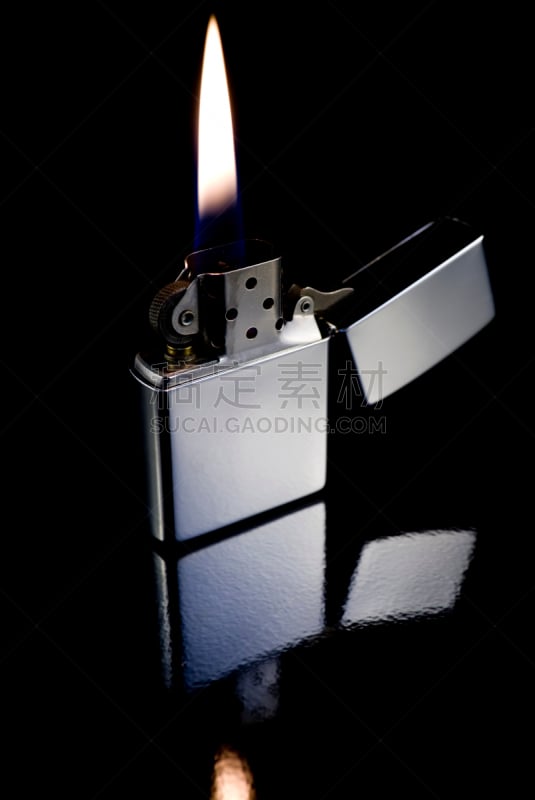 打火机,闪亮的,垂直画幅,留白,无人,zippo,金属,特写,黑色,钢铁