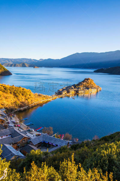 泸沽湖,云南省,中国,自然,垂直画幅,宁静,旅游目的地,无人,蓝色,户外