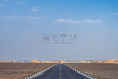 中国,甘肃省,无人,路,戈壁滩,两只动物,超现实主义的,西北,远距离,交通方式