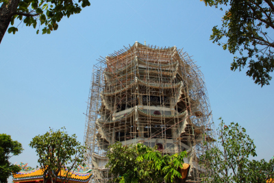 建筑业,寺庙,chinese temple dog,十字图案,梁,脚手架,天空,水平画幅,无人,建筑设备