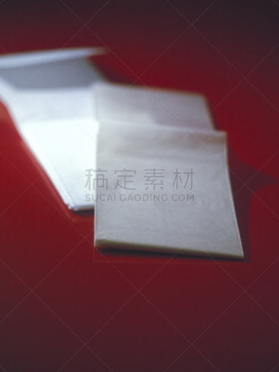 保鲜袋,可密封的,红色背景,垂直画幅,彩色背景,无人,塑胶,循环利用,特写,影棚拍摄