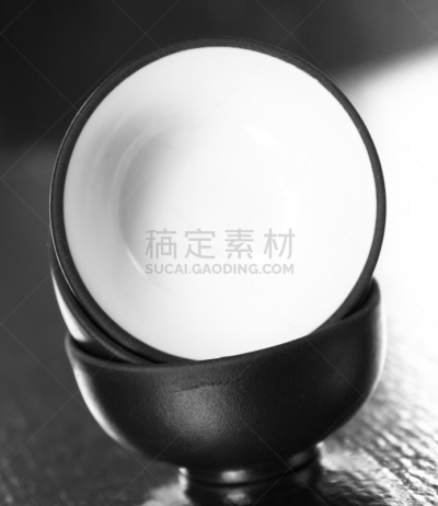 杯,小的,可叠起堆放的,日式茶杯,垂直画幅,选择对焦,留白,无人,前景聚焦,白色