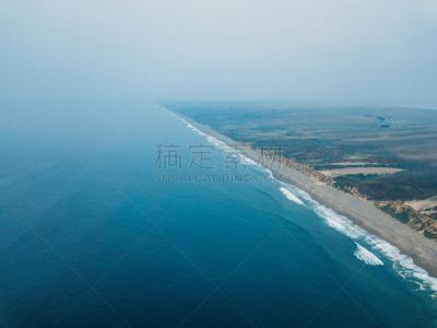 太平洋,航拍视角,国内著名景点,云,加利福尼亚,公园,雷斯岬国家海岸,草,海岸线,背景
