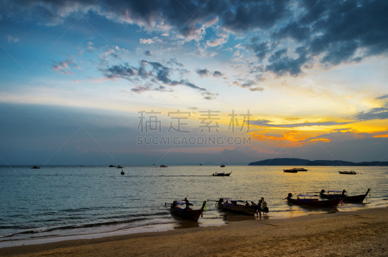 甲米省,奥南湾,落日海滩,水,天空,休闲活动,水平画幅,沙子,安达曼海,夏天