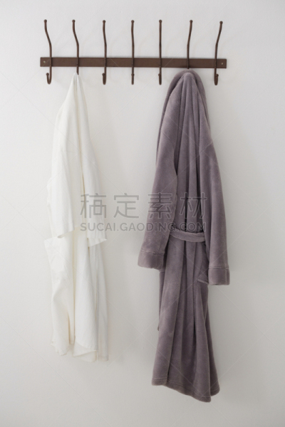 吊钩,衬衫,浴衣,垂直画幅,纺织品,无人,白色背景,背景分离,干净,影棚拍摄