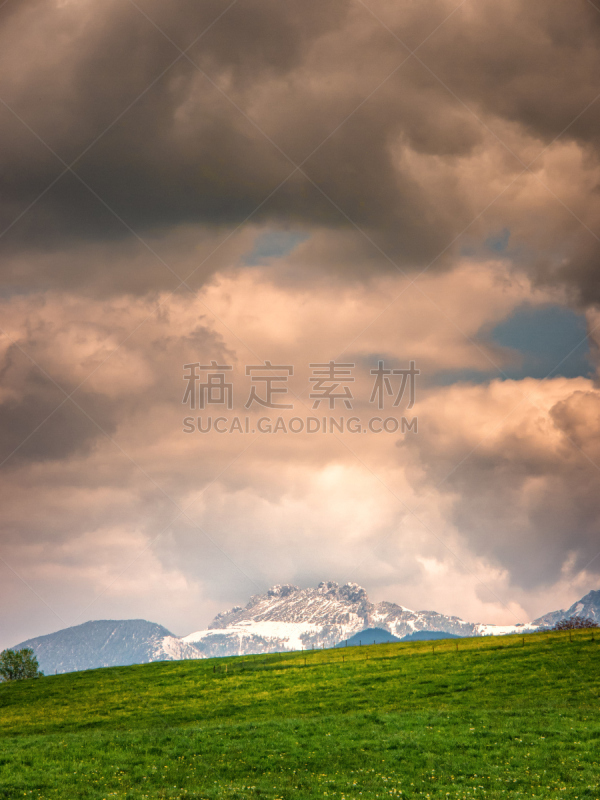 山,坎彭完特,垂直画幅,天空,休闲活动,无人,锐角,基姆高,户外,云景