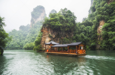 云,湖,雨,雾,船,中国,亚洲,湖南省,张家界国家森林公园,旅行