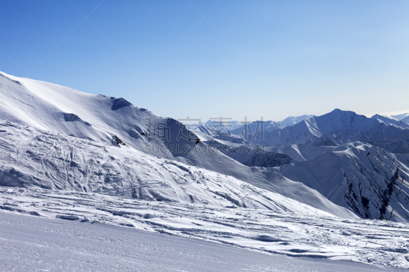 滑雪坡,日光,早晨,滑雪痕,非滑雪场地的滑雪,高加索山脉,滑雪板,滑雪场,天空,度假胜地