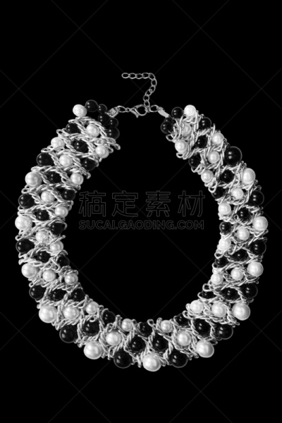 珍珠项链,分离着色,个人随身用品,垂直画幅,无人,珠宝,组物体,工作室,黑色背景,俄罗斯