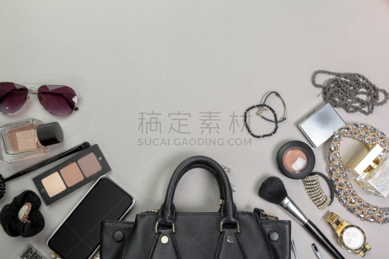 视角,女人,组物体,商务,红色,金属,唇膏,手提箱,睫毛膏,开着的