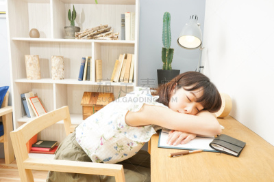 青年女人,疲劳的,日本人,女生,筋疲力尽,家庭作业,美,青少年,半身像,水平画幅