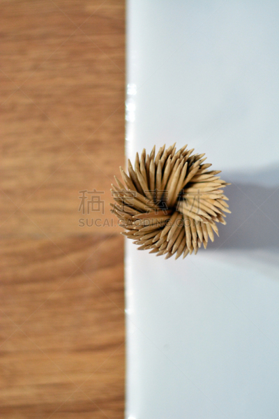 白色,牙签,树林,平视角,口腔卫生,一个物体,背景分离,塑胶,食品,罗马尼亚