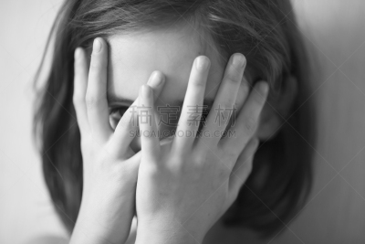 人的脸部,女孩,手,可爱的,暴力,背景分离,仅一个女孩,肖像,摩尔多瓦共和国,一个人