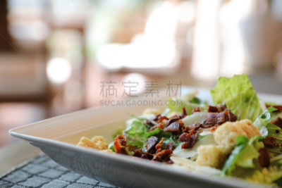 奶酪,凯萨沙拉,面包,蔬菜,熏猪肉,餐具,格子烤肉,水平画幅,素食,开胃品