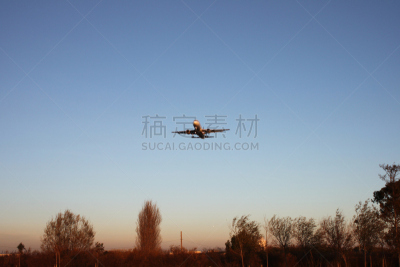 飞机,天空,水平画幅,无人,光,私人飞机,工程,商业金融和工业,航空航天工程