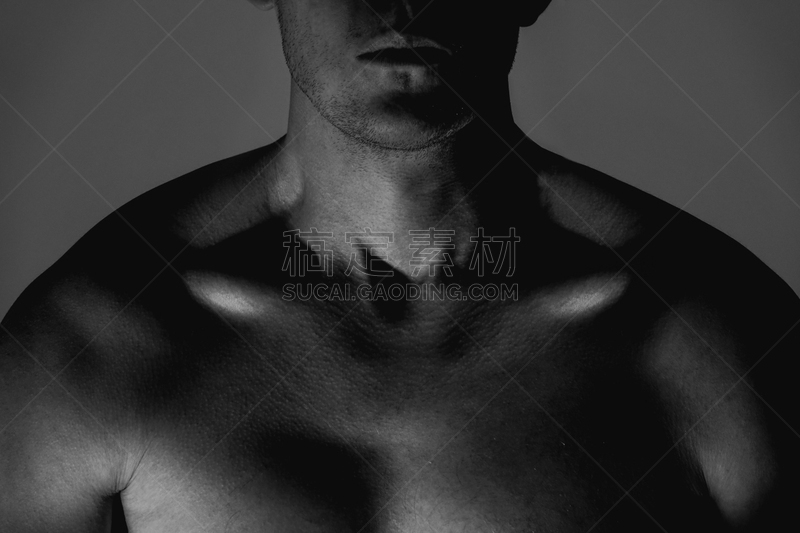 运动竞赛,男人,男子气概,黑色,力量,影棚拍摄,特写,躯干,光,男性