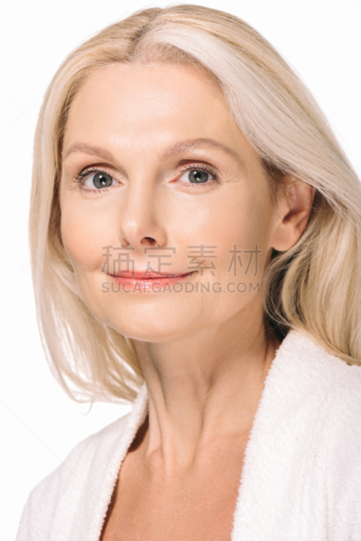 中老年女人,垂直画幅,美,纯净,健康,白人,仅成年人,仅一个中老年女人,成年的