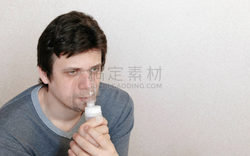 面具,药,雾化器,青年男人,正面视角,水平画幅,人类肺脏,防毒面罩,呼吸系统