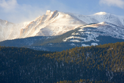 极端地形,雪,宏伟,季节,户外,彩色图片,树林,水平画幅,山,雪山