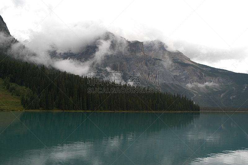 加拿大,岩石,加拿大落基山脉,水平画幅,无人,云,户外,湖,雾,八月