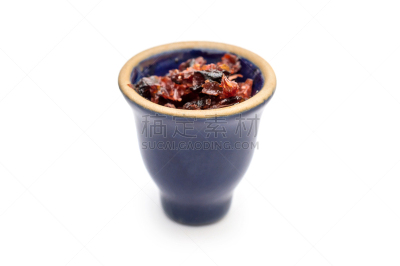 白色,烟草,水烟袋,碗,水果,白色背景,红色,蓝色,芳香的,自然界的状态