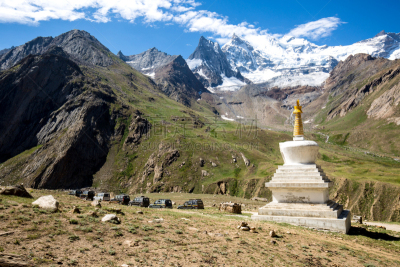 佛塔,小的,天空,水平画幅,山,雪,喜马拉雅山脉,查谟和克什米尔,旅行者,夏天