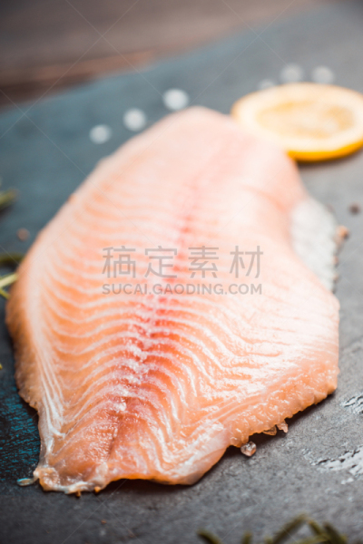 生食,罗非鱼,案板,鱼片,酸,牛排,清新,自然界的状态,鱼肝油,香料