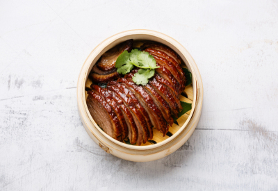 芫荽叶,蒸锅,切片食物,北京鸭,份量,蒸菜,烤的,香料,中国食品,水平画幅
