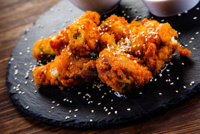 蔬菜,炸鸡块,炸制食物,波兰,莴苣,食品,中国食品,番茄酱,西红柿,白肉