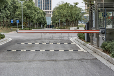 边界,运动模糊,办公室,留白,水平画幅,交通,大门,安全,停车楼,建筑物门
