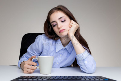 杯,女性,美,水平画幅,美人,衬衫,咖啡,青年人,专业人员,商业金融和工业