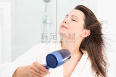 发型,当天,干燥的头发,吹干头发,吹风机,干衣机,浴衣,美,浴室,水平画幅