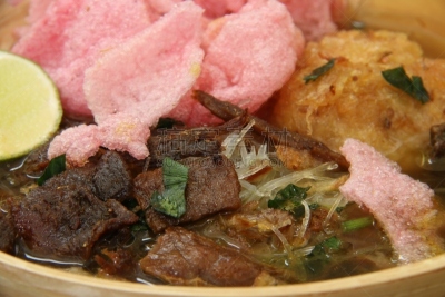 巴丹,特写,牛肉,干燥食品,面汤,传统,粉丝,西苏门答腊省,汤碗,脆饼干