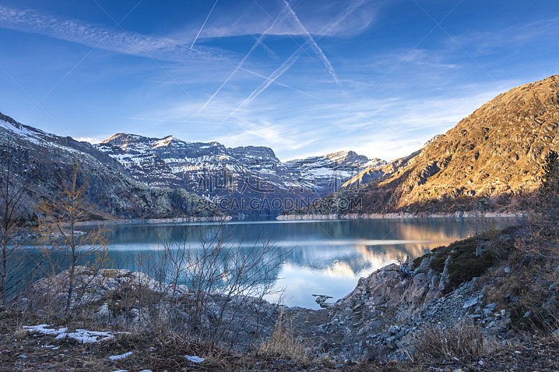 艾莫森湖,瑞士阿尔卑斯山,休闲活动,水平画幅,云,雪,无人,户外,湖,草