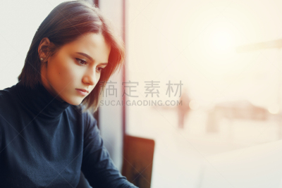 商务,餐馆,使用手提电脑,女性,图像,看,高雅,日光,工作,微笑