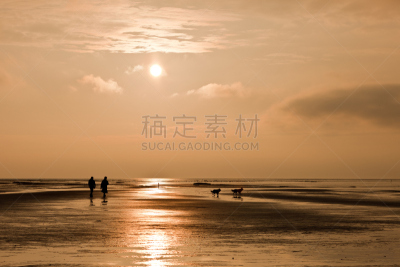 海洋,水,水平画幅,伴侣,户外,云景,海滩,彩色图片,老年男人,步行