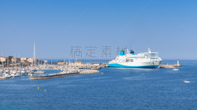 客船,海港,白色,渡轮,停泊的,普罗普里亚诺,水平画幅,邮轮,巨大的,夏天