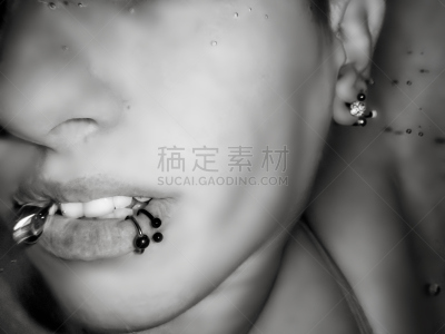 水下,肖像,特写,唇环,穿洞的,女人,时装模特,水平画幅,人的嘴,阴影