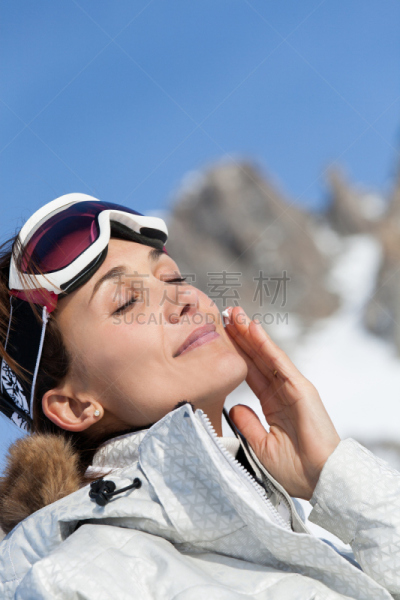 女人,太阳,米色,澳大利亚阿尔卑士山脉,垂直画幅,雪,滑雪坡,健康,旅行者,化妆用品